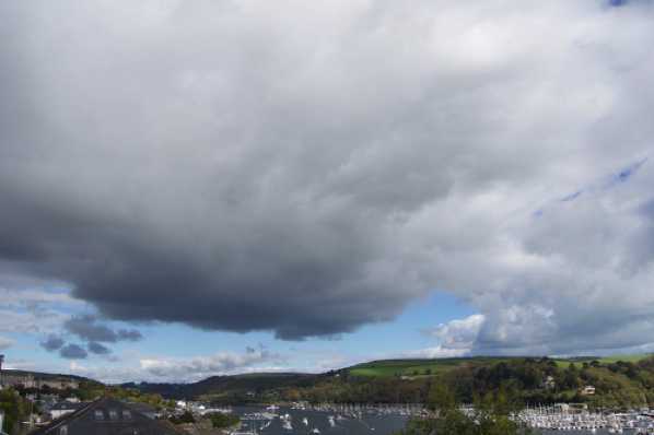 11 October 2020 - 12-04-37
That is one very dark cloud over Dartmouth
-------------------------------
River Dart general view